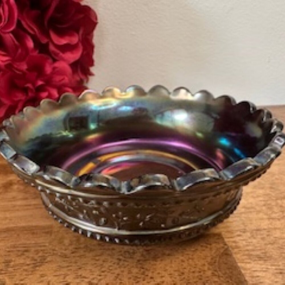 Vintage Northwood Carnival Glass Bowl‎ Grape & Cable Pattern Iridescent Amethyst